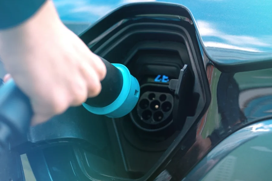 Building a Carbon-Neutral Future: How Technology and Innovation Are Leading the Way